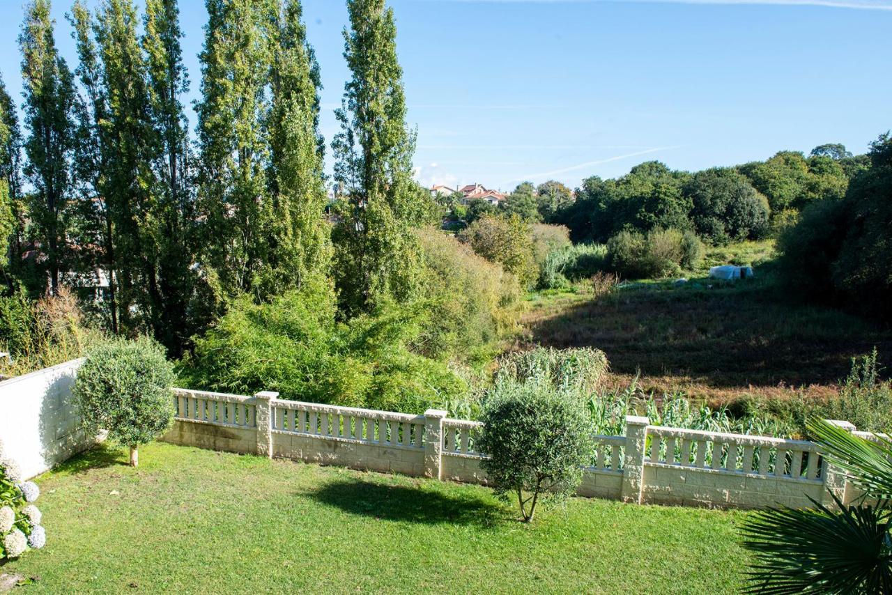ヴィーゴ Casa El Castanal Con Piscina Privadaヴィラ エクステリア 写真