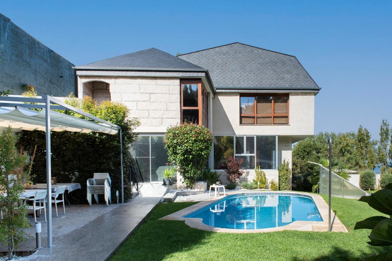 ヴィーゴ Casa El Castanal Con Piscina Privadaヴィラ エクステリア 写真