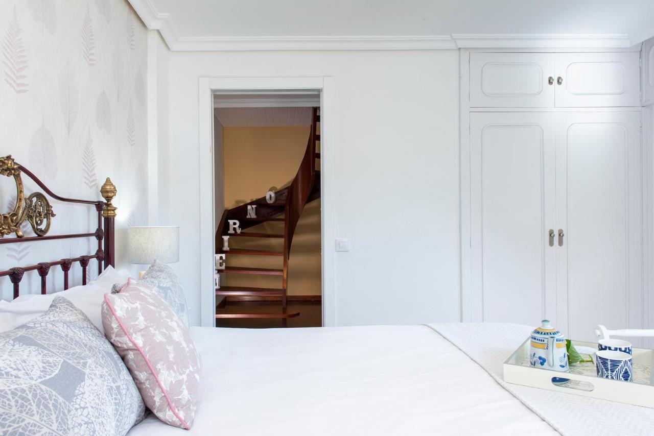 ヴィーゴ Casa El Castanal Con Piscina Privadaヴィラ エクステリア 写真